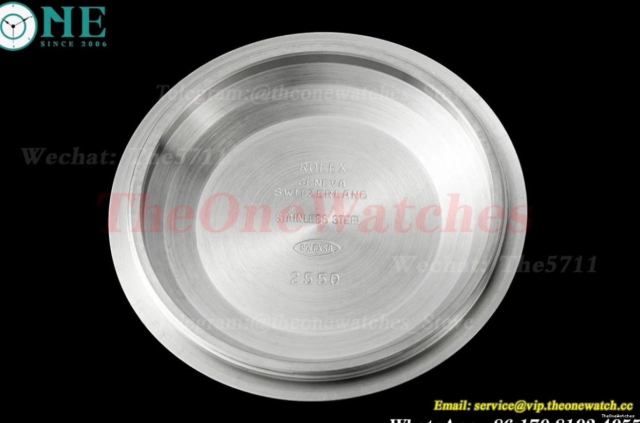 SS Oyster Clean 41mm Silver 124300 VR3230 SS Stk Perpetual 0510